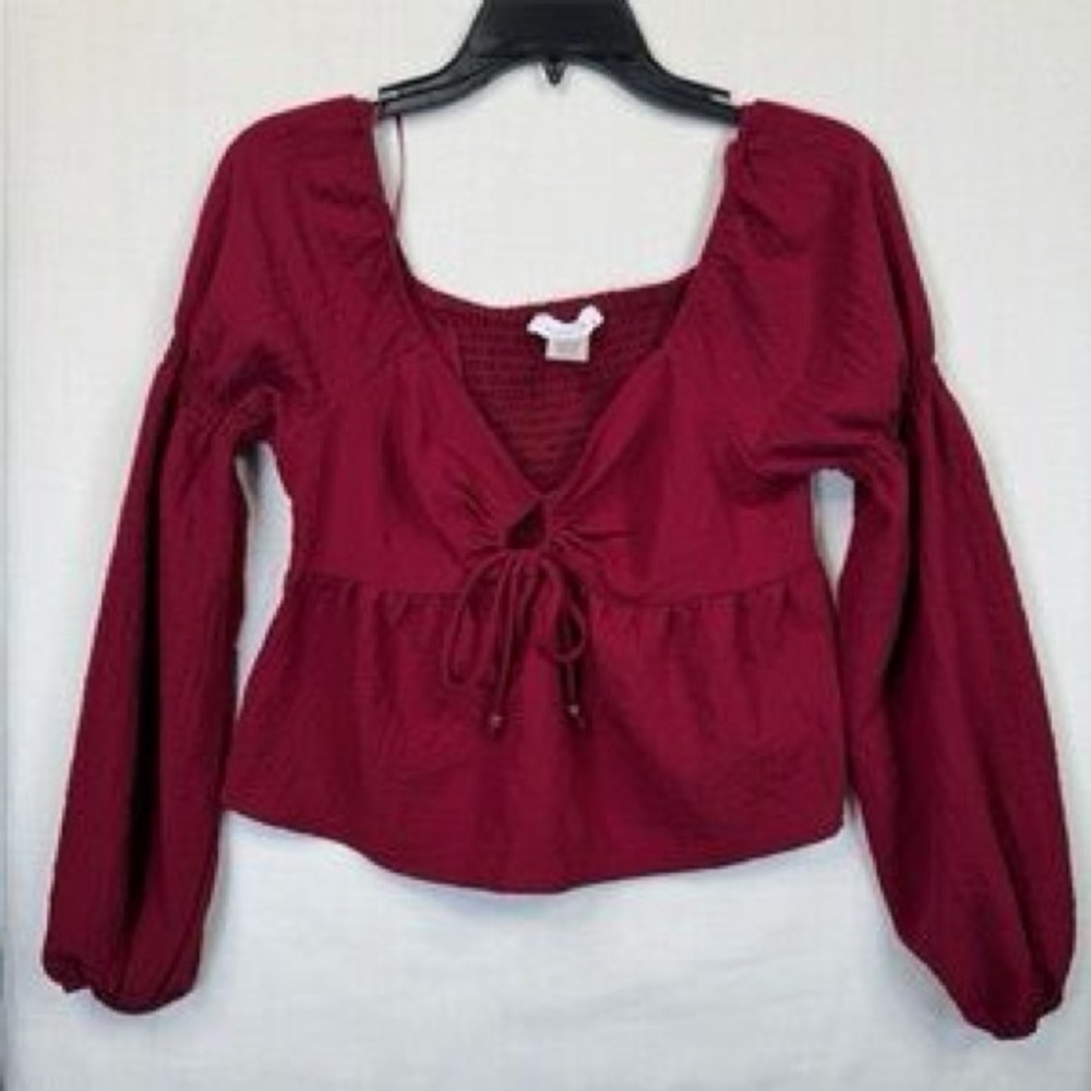 Kirious Los Angeles Burgundy puff sleeves & smocked fitted design top 🆕